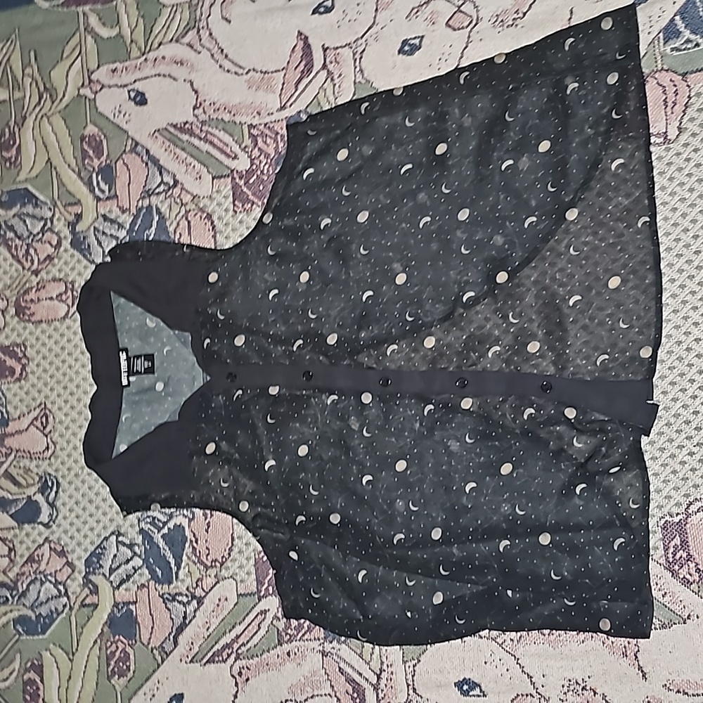 Hot Topic button-down sheer top moon print astrology large hg5